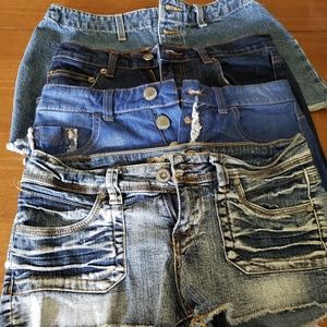 Lot of 4 pairs of shorts, size 7
